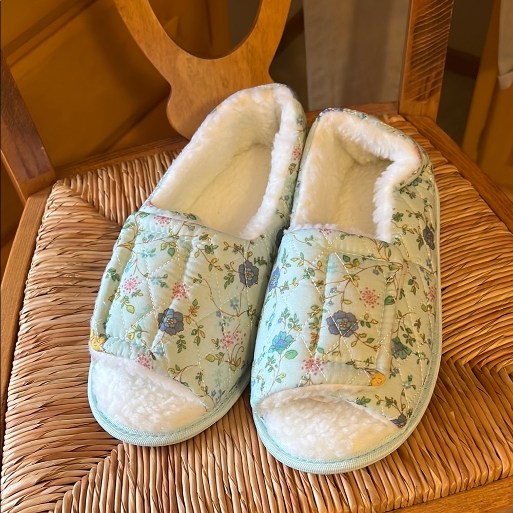 Silver Steps Blue and White Slip-On Slippers with Plush Lining